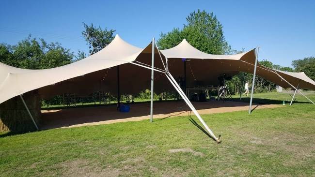 stretch tent 